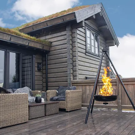 Fjellhytte Med 4 Soverom, Sauna, Peis Og Terrasse Beitostolen