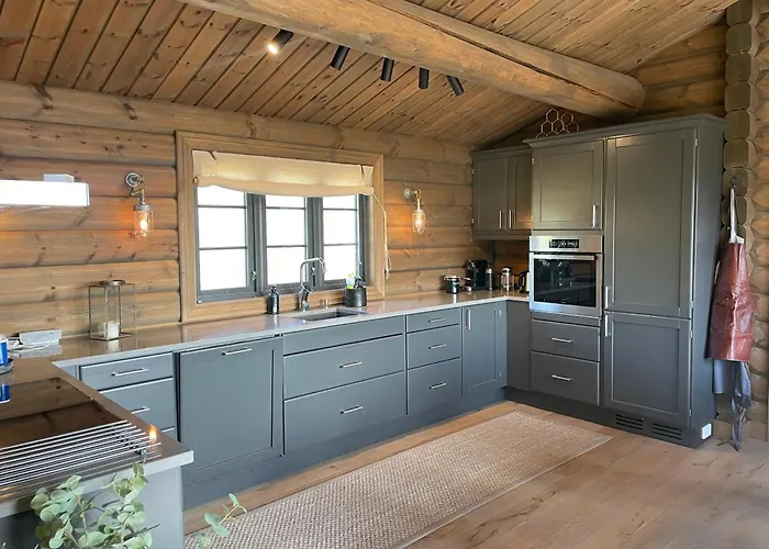 Fjellhytte Med 4 Soverom, Sauna, Peis Og Terrasse بيت للعطل