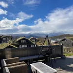 Fjellhytte Med 4 Soverom, Sauna, Peis Og Terrasse Beitostolen