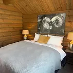 Fjellhytte Med 4 Soverom, Sauna, Peis Og Terrasse Vakantiehuis